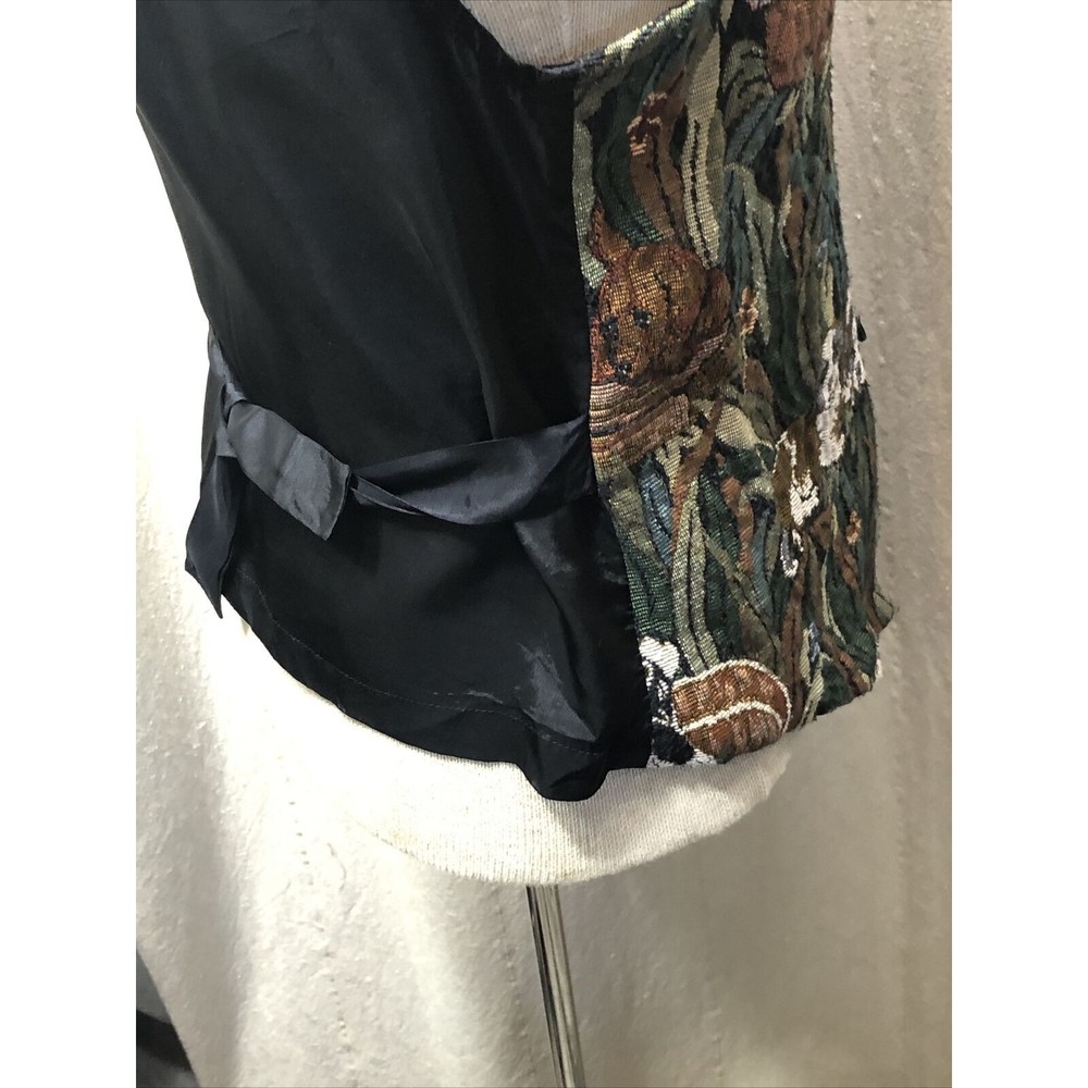 CABIN CREEK Vest Tapestry Puppy Dog Equestrian Hunting Size Med Petite Women's - Picture 11 of 15
